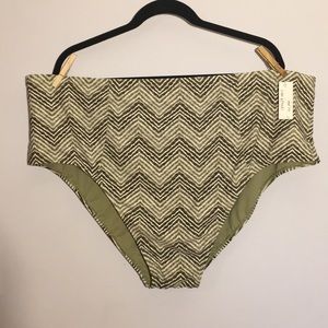 Old Navy Green Chevron Swim Bottom